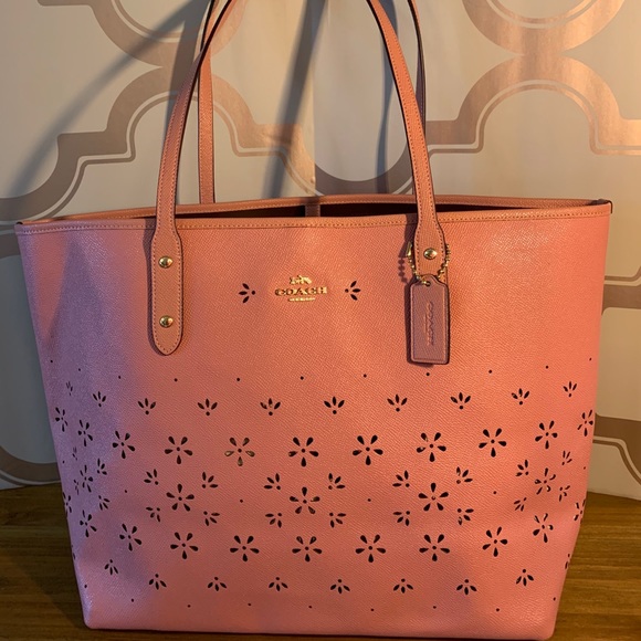 coach flower tote